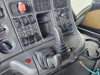 Scania R164.580 V8 / MANUAL / RETARDER / TOPLINE